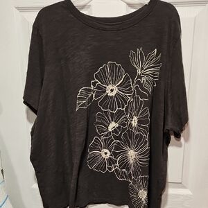 Old Navy Black Short Sleeve Tee with White Floral Outline